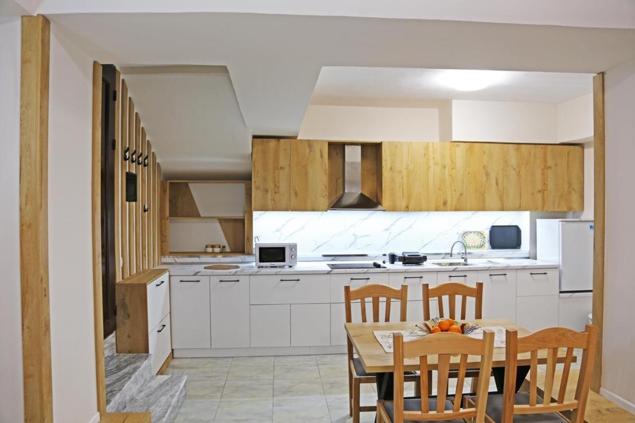 Modern Marvel Apartment Krujë Extérieur photo