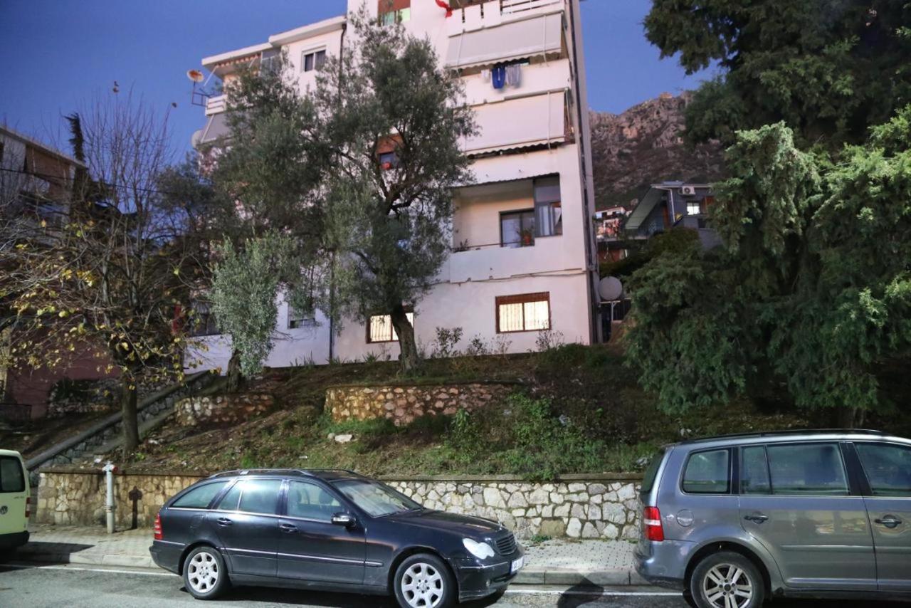 Modern Marvel Apartment Krujë Extérieur photo